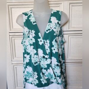 Sleeveless V-Neck Floral Print Knit Top